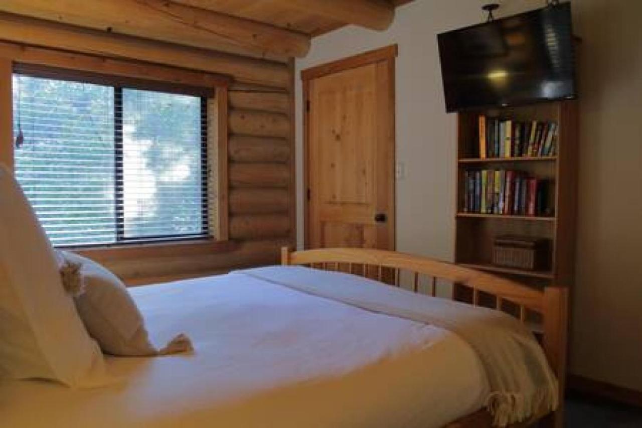 Eagles Nest - Natural Log Cabin With Guest House Idyllwild Luaran gambar