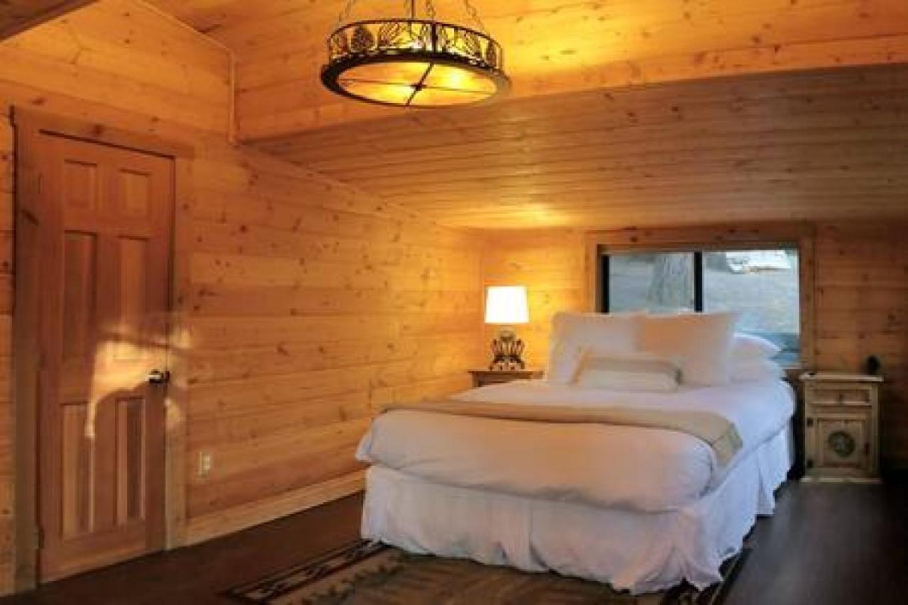 Eagles Nest - Natural Log Cabin With Guest House Idyllwild Luaran gambar